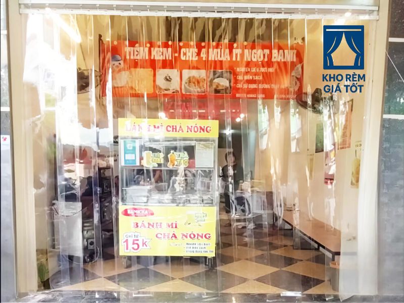 lắp đặt rèm nhựa PVC quán ăn bình dân