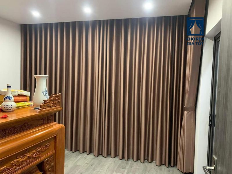 mẫu rèm vải phòng thờ màu nâu